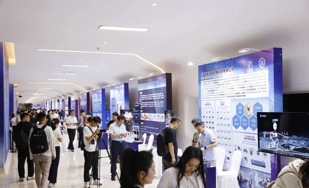 增速22.8%！長(zhǎng)春新區(qū)服務(wù)業(yè)強(qiáng)勢(shì)領(lǐng)跑“上半場(chǎng)”，網(wǎng)絡(luò)經(jīng)濟(jì)貢獻(xiàn)突出